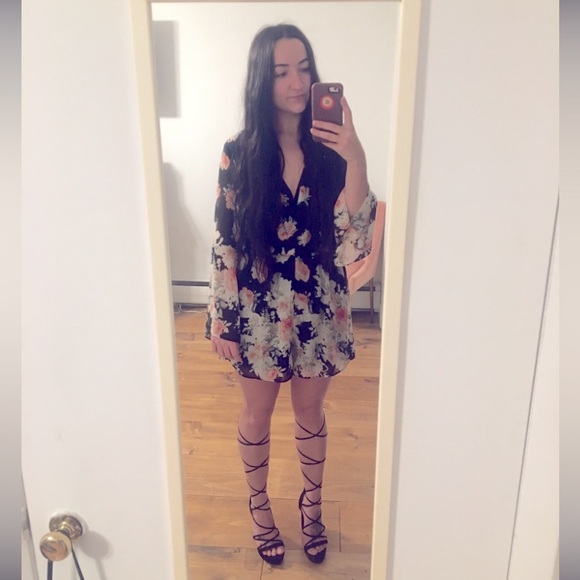 🟢BOGO FREE🟢 Gorgeous Romper - Picture 11 of 11